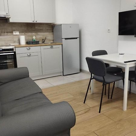 Lovely Flat, City Center With Free Parking Varaždin Exteriér fotografie